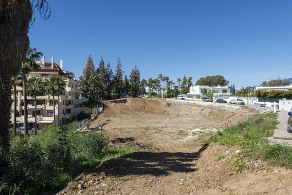 Terreno en Barrio Lomas de Marbella Club