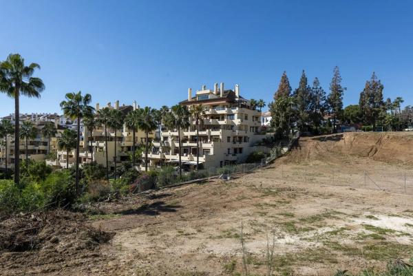 Terreno en Barrio Lomas de Marbella Club