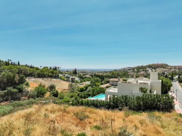 Terreno en Barrio Los Naranjos