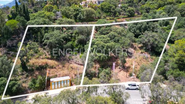 Terreno en carretera de Lomas de Marbella