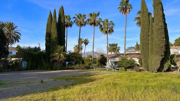 Terreno en Lugar Urbanizacion Guadalmina Baja