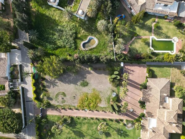 Terreno en Lugar Urbanizacion Guadalmina Baja