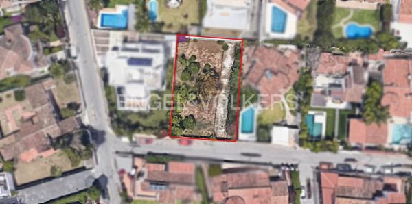 Terreno en calle la Caracola