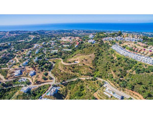 Terreno en avenida Ojen