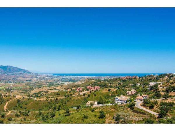 Terreno en avenida Ojen