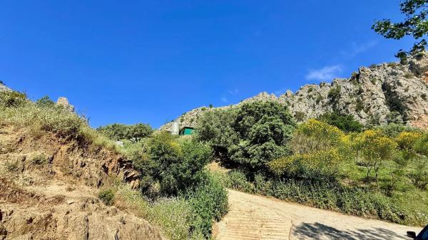 Terreno en calle las Rosas, 11