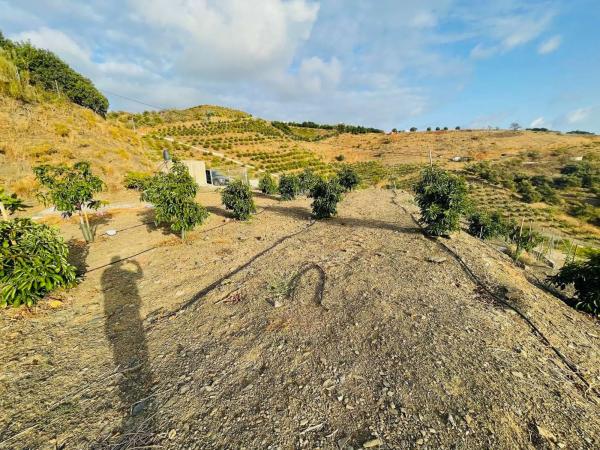 Terreno en Almayate Bajo