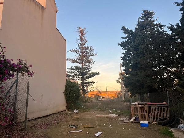 Terreno en calle Fresas s/n