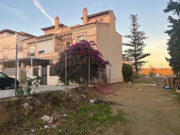 Terreno en calle Fresas s/n