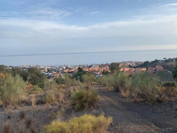 Terreno en Benajarafe