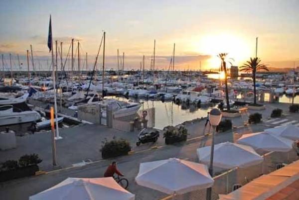 Terreno en avenida Palmeras de Baviera, 2