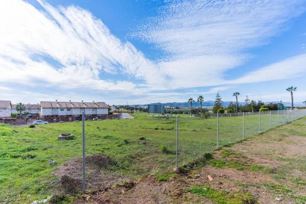 Terreno en avenida Palmeras de Baviera, 2