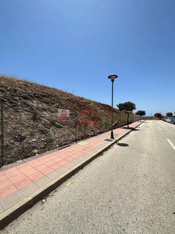 Terreno en avenida Palmeras de Baviera