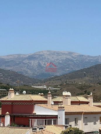 Terreno en avenida Palmeras de Baviera