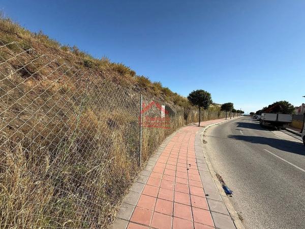 Terreno en avenida Palmeras de Baviera