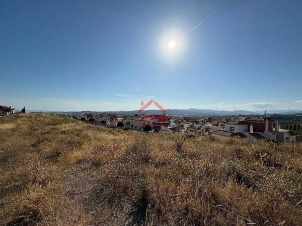 Terreno en avenida Palmeras de Baviera