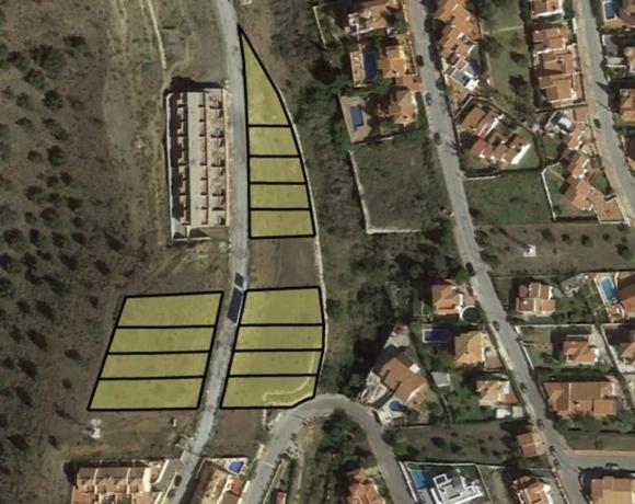 Terreno en calle Boliches