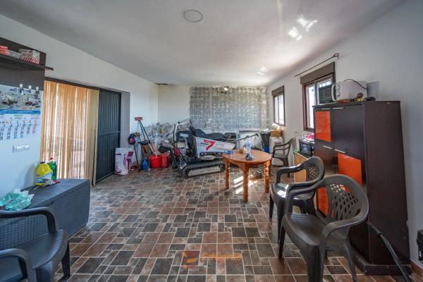 Terreno en camino de la Cruz