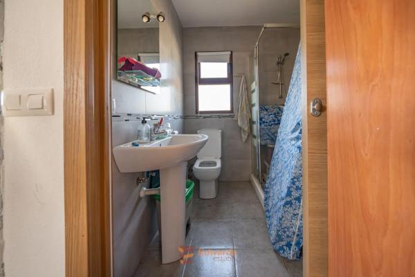 Terreno en camino de la Cruz