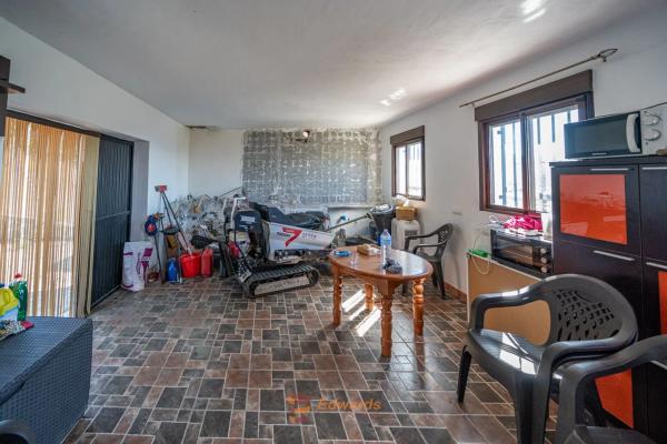 Terreno en camino de la Cruz