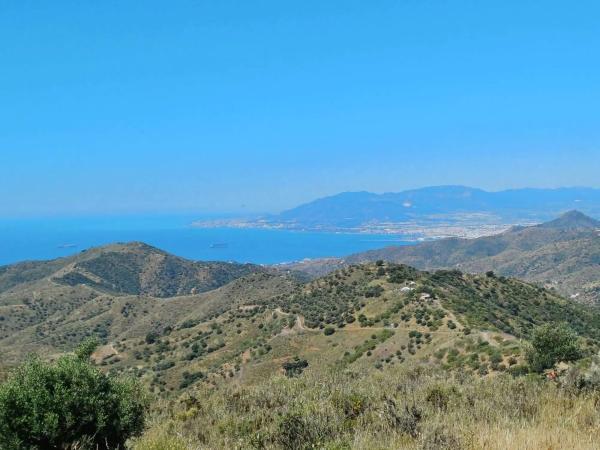 Terreno en Moclinejo