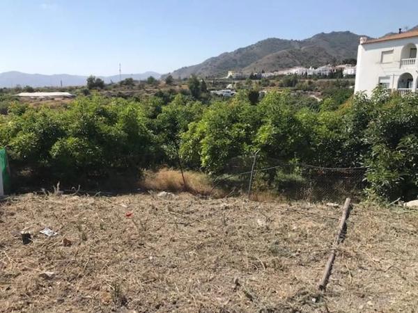 Terreno en calle Maravillas