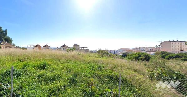 Terreno en calle Gloria Fuertes