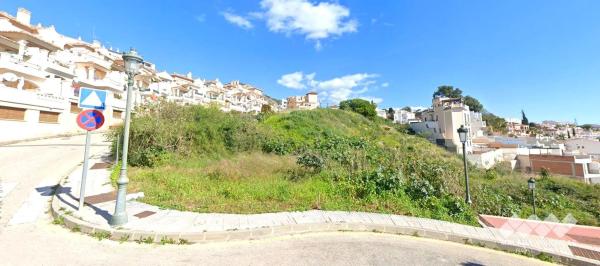 Terreno en calle Gloria Fuertes