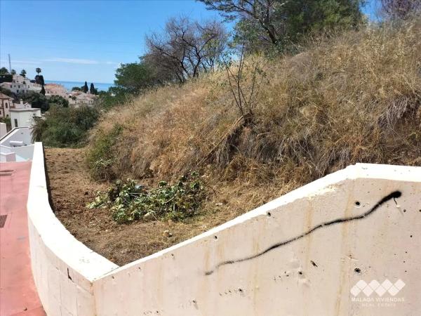 Terreno en calle Gloria Fuertes