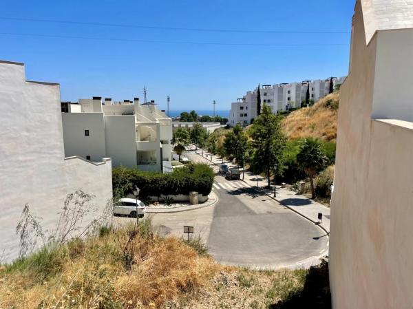 Terreno en calle Saturno