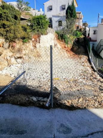 Terreno en carretera Torre del Mar, 24