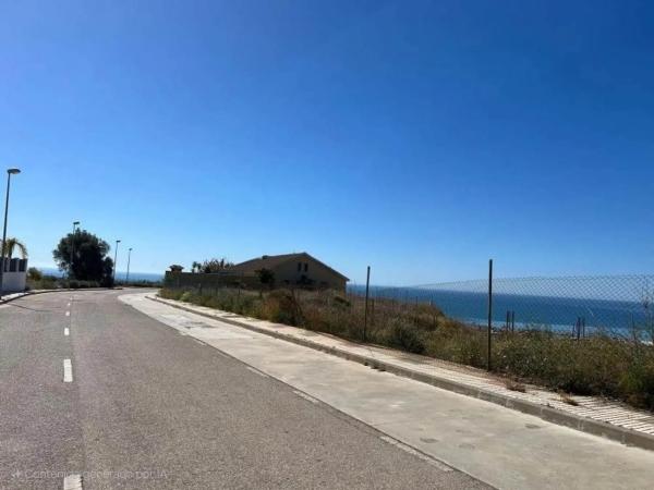 Terreno en calle Valencia, 9