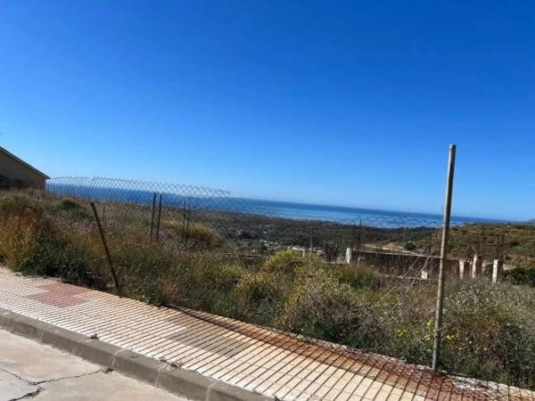 Terreno en calle Valencia, 9