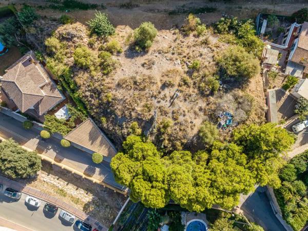 Terreno en Urbanización Montesol, 3