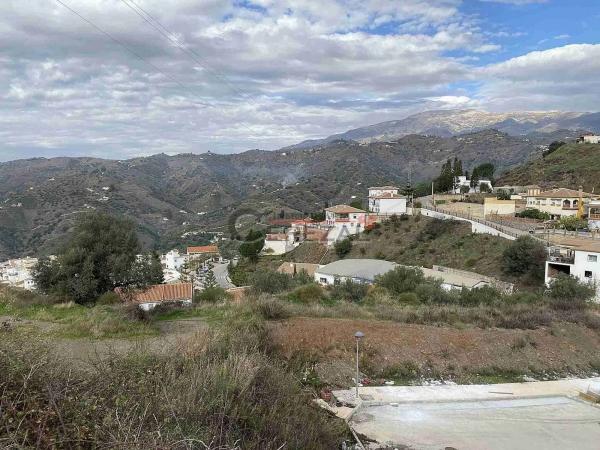 Terreno en Sayalonga