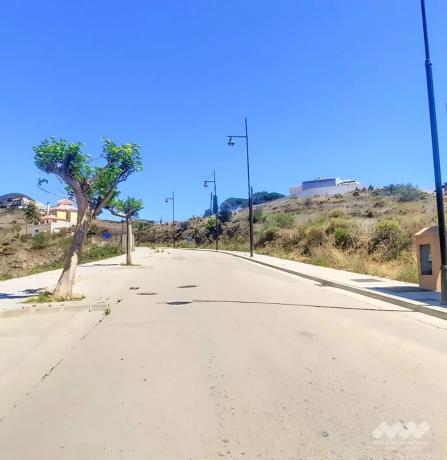 Terreno en calle Las Flores