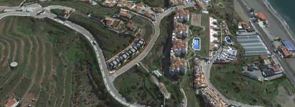 Terreno en calle Las Adelfas