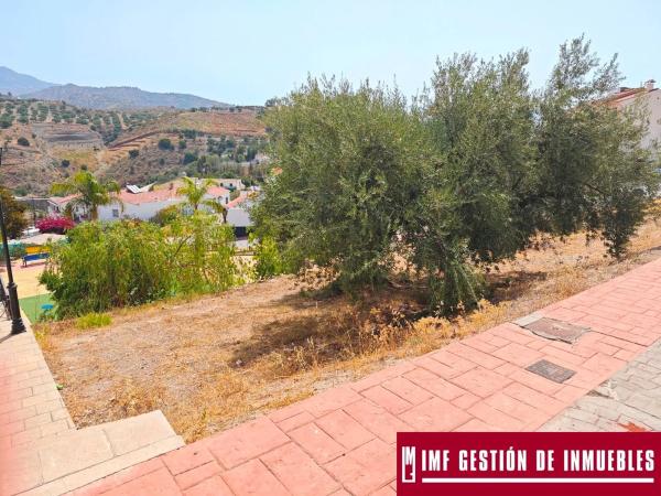 Terreno en calle del Parque, 11