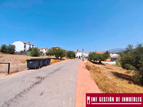 Terreno en calle Haza del Olivo, 2