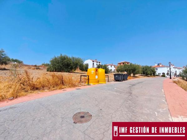 Terreno en calle del Parque, 11