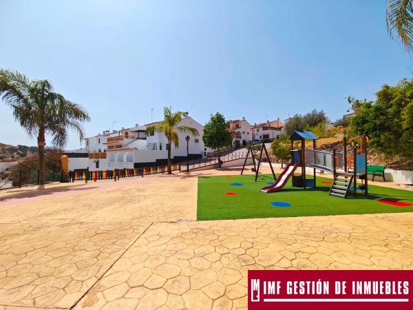 Terreno en calle del Parque, 11