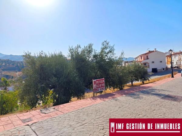 Terreno en calle del Parque, 11