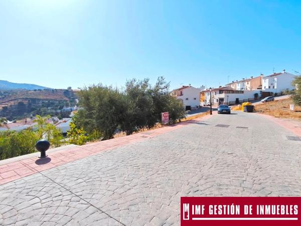 Terreno en calle del Parque, 11