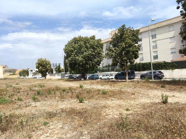 Terreno en calle Hierbabuena, 10