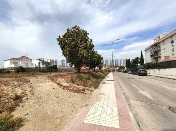 Terreno en calle Hierbabuena, 10