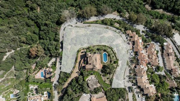 Terreno en calle Istán