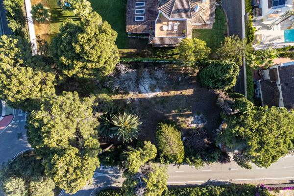 Terreno en calle Casares