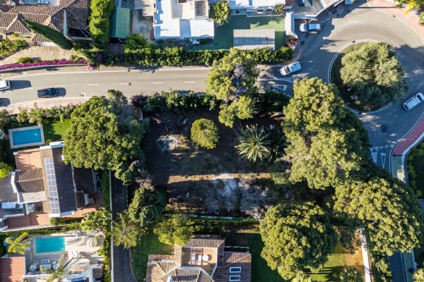 Terreno en calle Casares