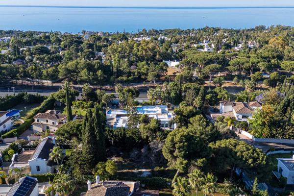 Terreno en calle Casares