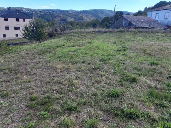 Terreno en Lugar a Portela